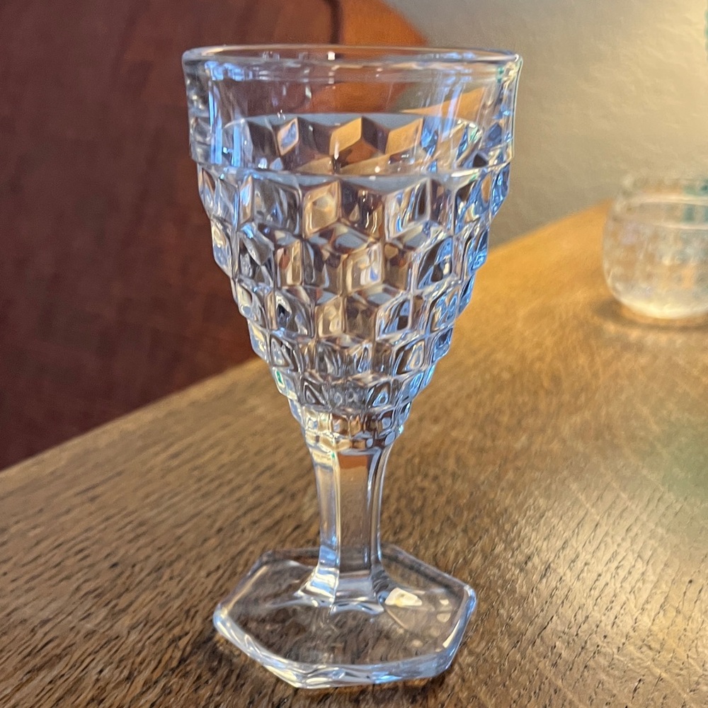 Vintage Fostoria Cubist Cordial Glass Hexagon Base 4.75” catches all the light!